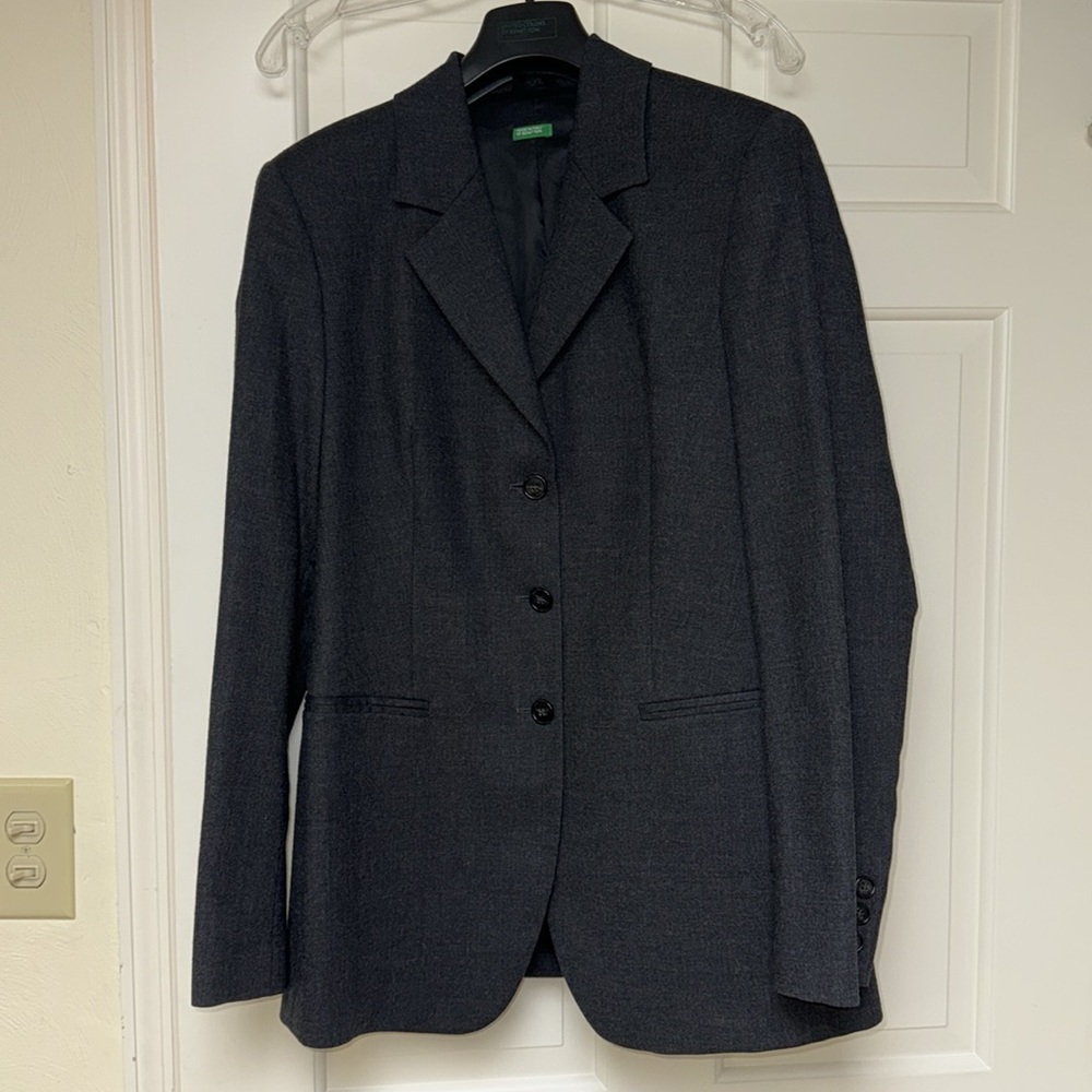 Benetton Italian blazer and pants sz 42 Dark gray wool